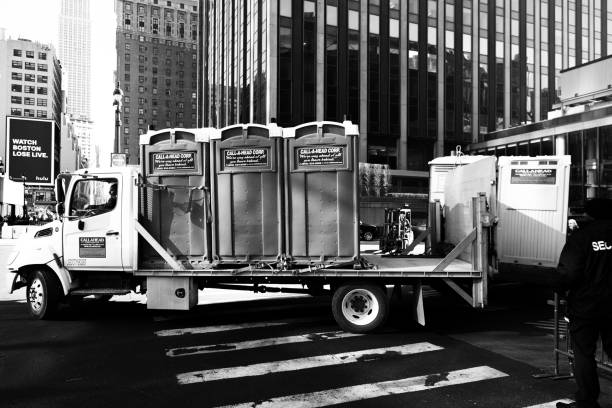 Best Construction site porta potty rental  in Algonquin, IL